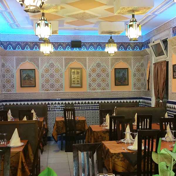 photo-restaurant-table-marocaine