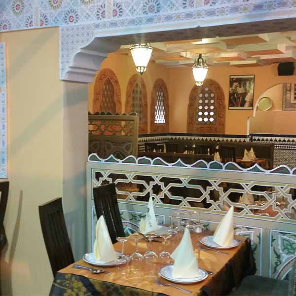 photo-restaurant-table-marocaine